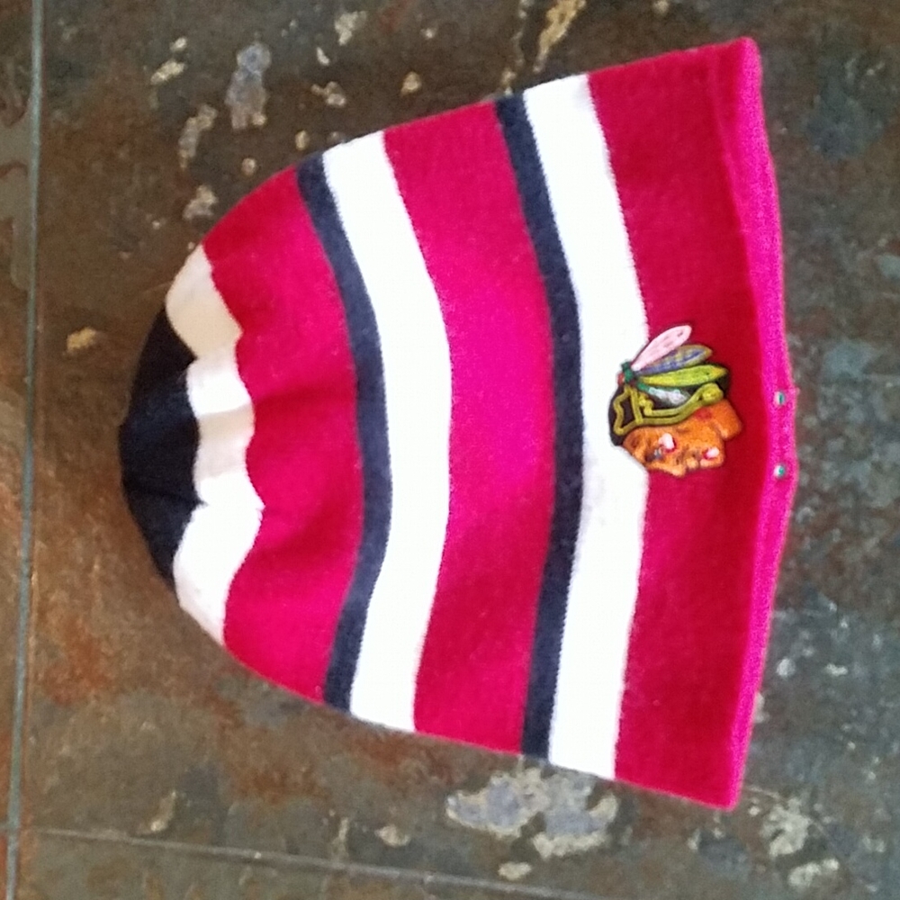NHL Chicago Blackhawks Hockey Beanie reversible cap unisex unknown brand